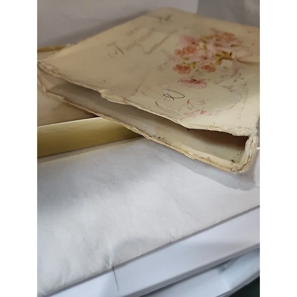 Avon‎ Vintage Fragrances Notes In Original Box